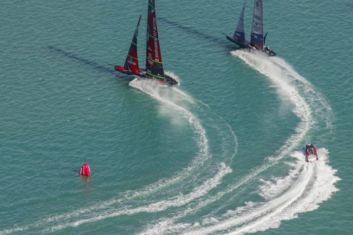 17/12/20 - Auckland (NZL) 36th America’s Cup presented by Prada Race Day 1 Emirates Team New Zealand, New York Yacht Club American Magic